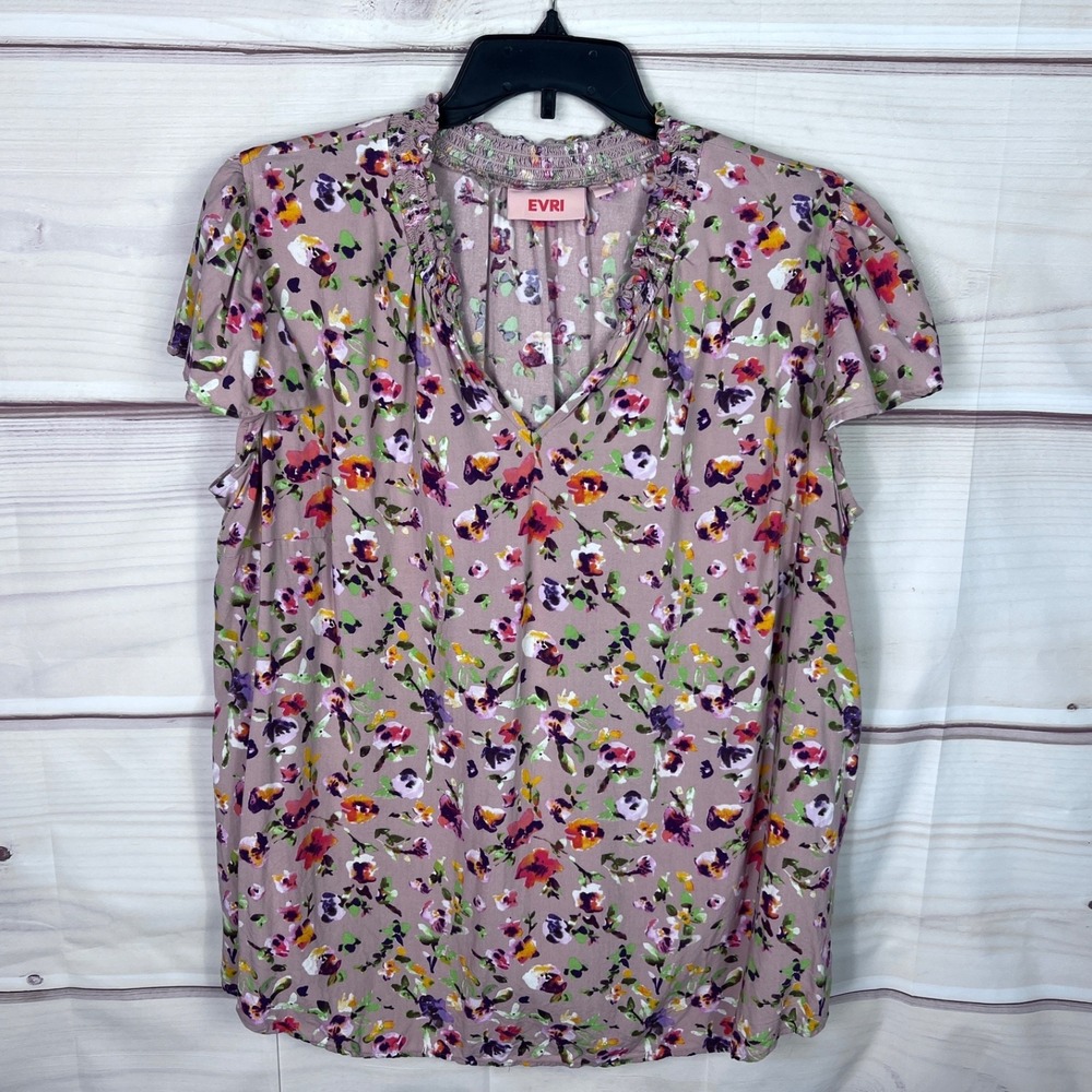 EVRI Top Womens 2X Floral Short Sleeve Blouse V-Neck Smocked Neck Pullover Woven